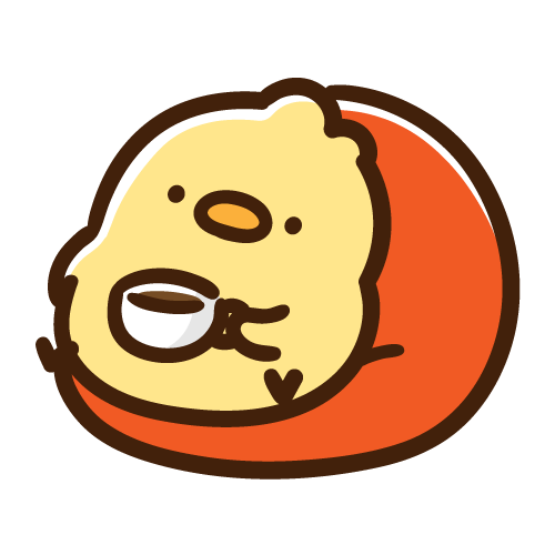 クッションに座ってコーヒータイムを楽しむひよこ