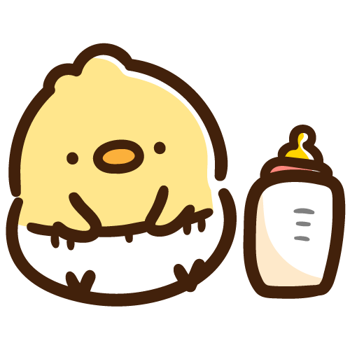 哺乳瓶の隣に座る赤ちゃんひよこ
